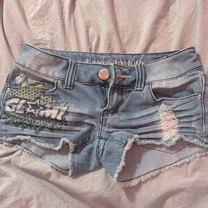 size 0, small shorts